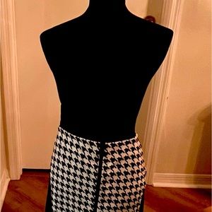 Ladies Skirt